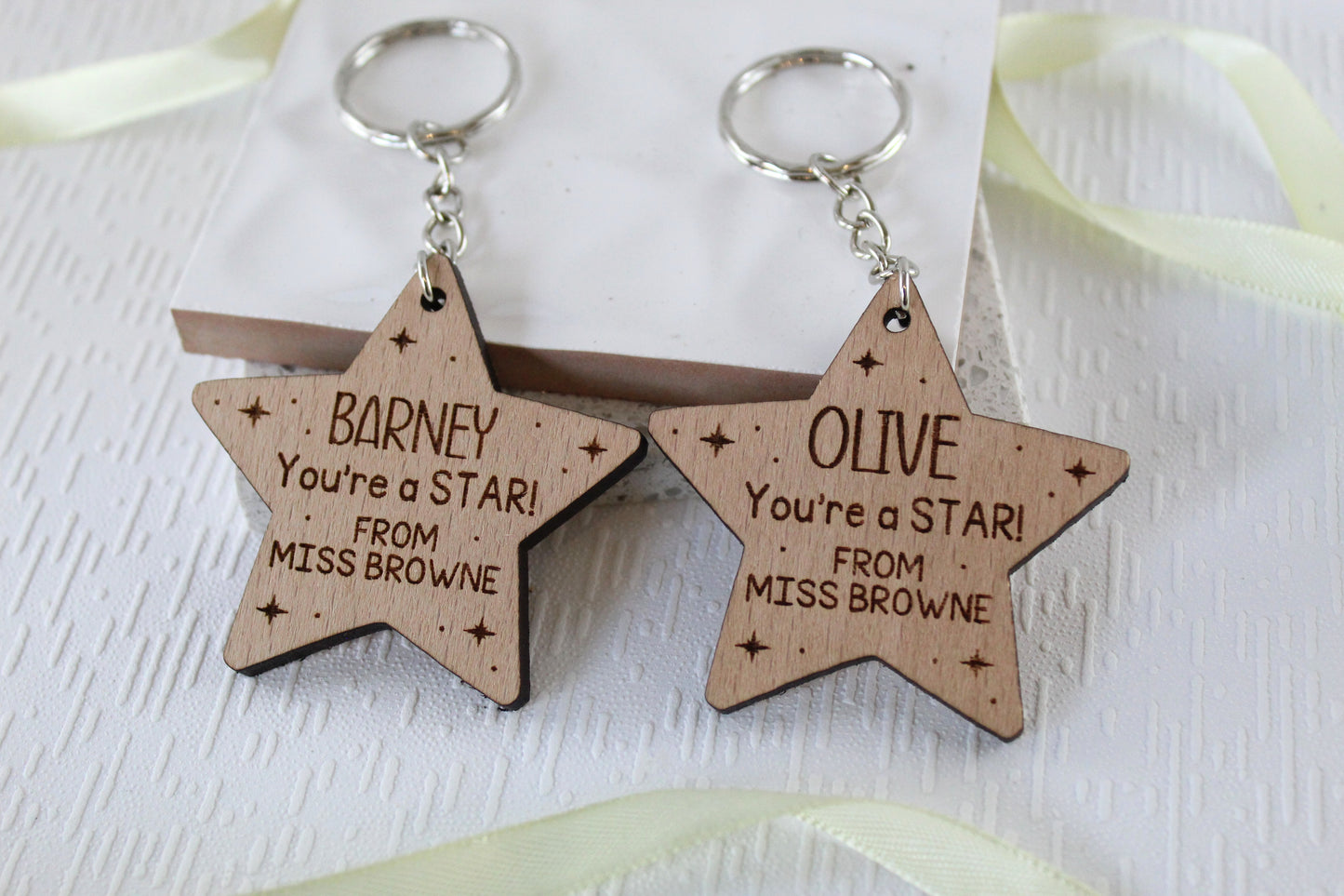 School Leaver Class of 2025 Star / Teacher Pupil Gift / Personalised Name Wooden Keyring / End of Term Gift / Gift From Teachers